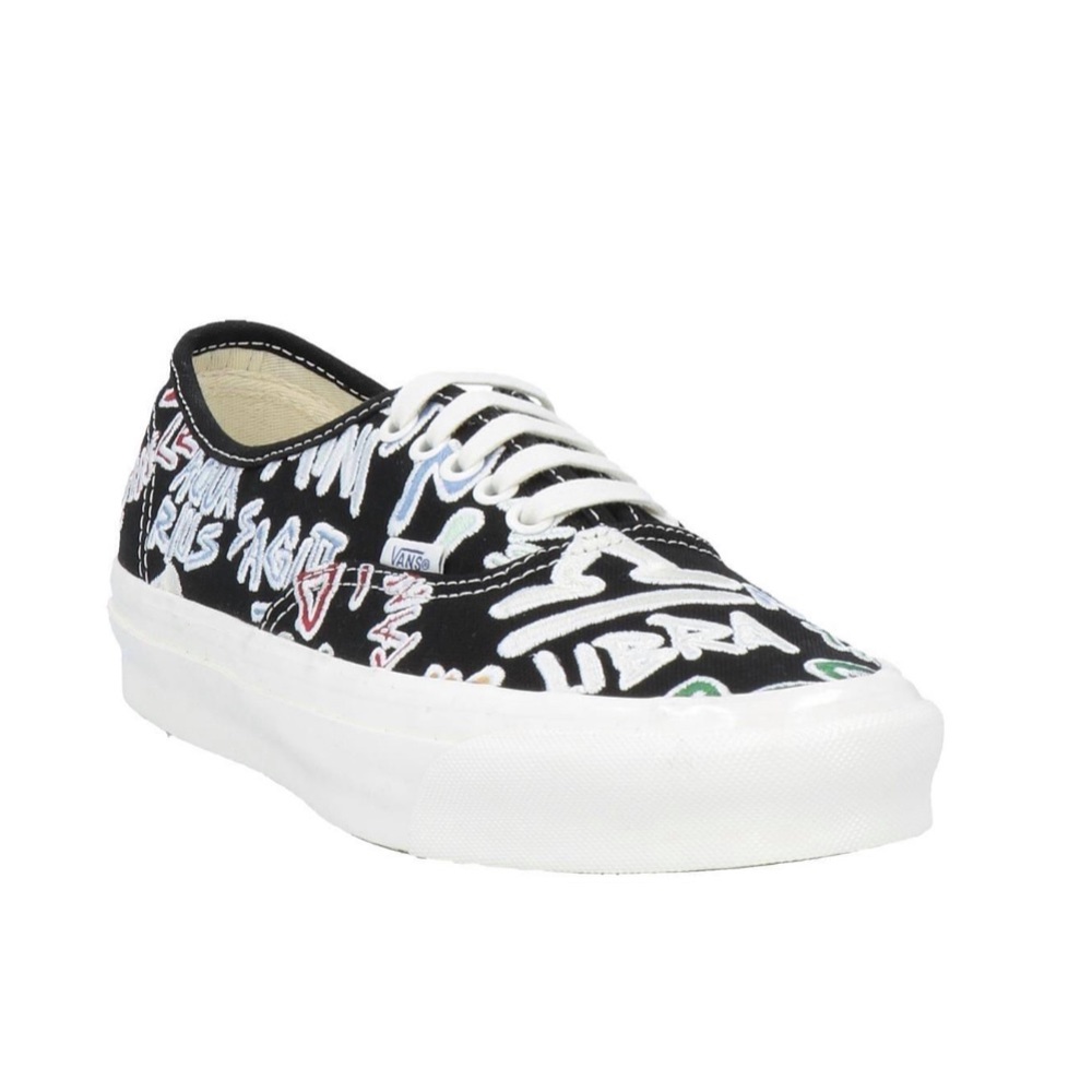 VANS stylish women’s  sneakers